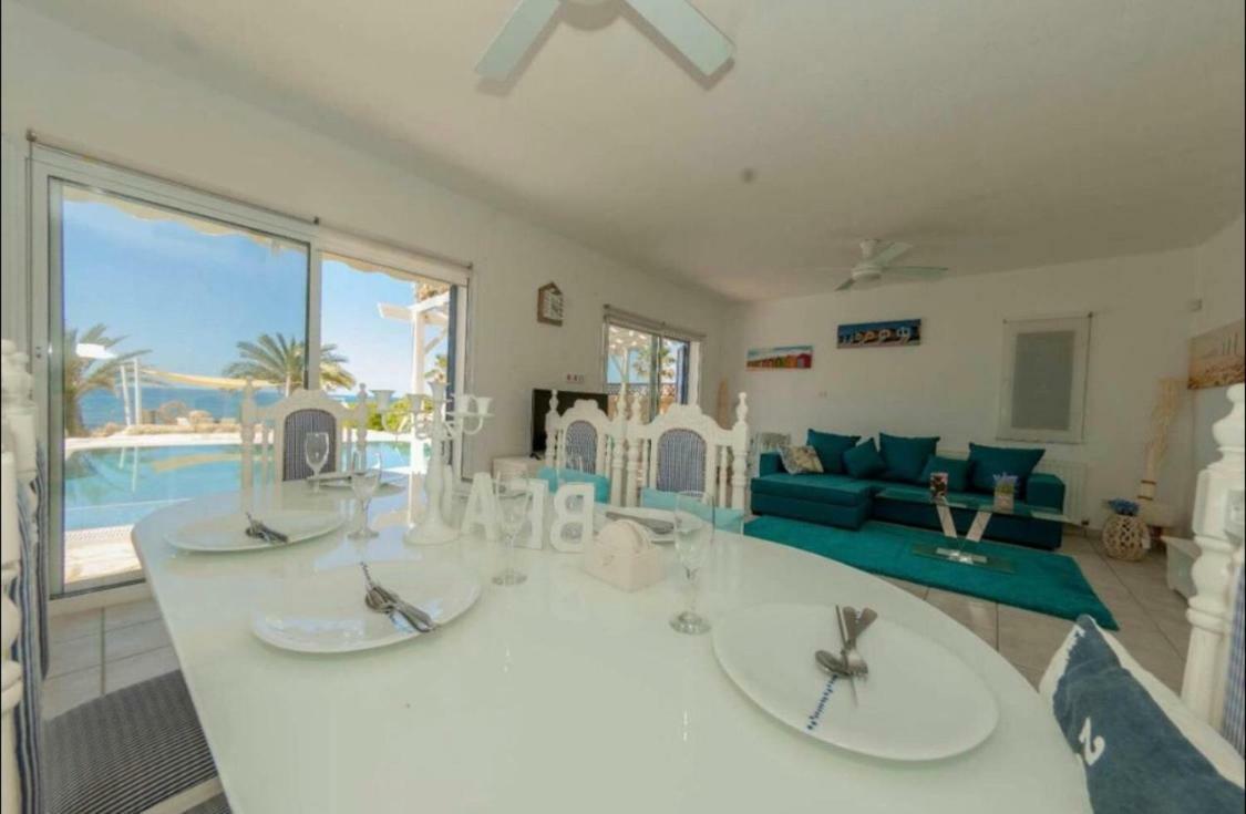 34 Beach Villa Paphos Esterno foto
